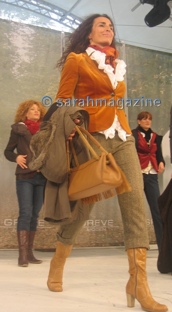 ../Images/krefash3 627b.jpg